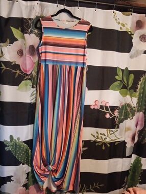 Striped Sleeveless Maxi Dress in Multicolor Stripes